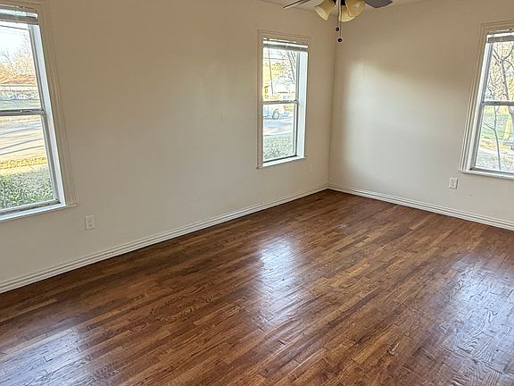 5th image of 5619 Watters Pl