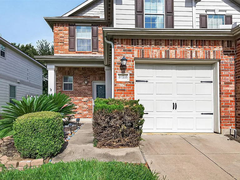 8126 Montague Manor Ln — Photo 6