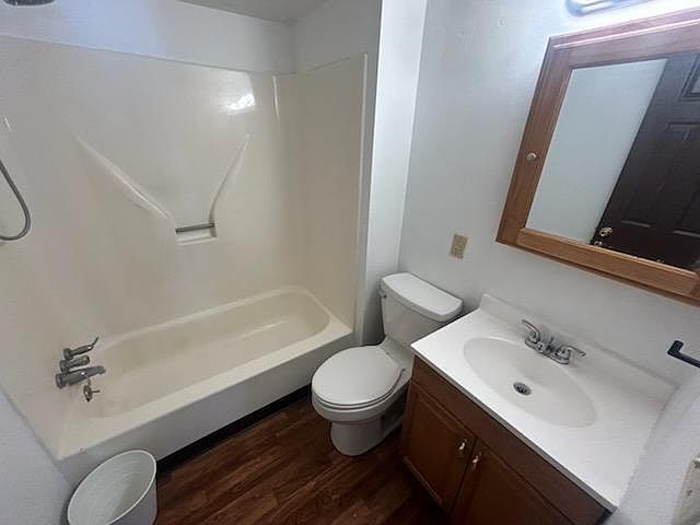 1st image of 803 Canal St #B