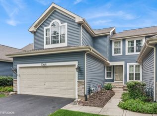 1063 Ridgefield Cir, Carol Stream, IL 60188