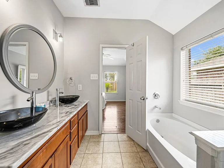 3414 Oaklawn Place Dr — Photo 18