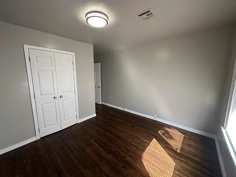 501 S Wheeling Ave — Photo 8