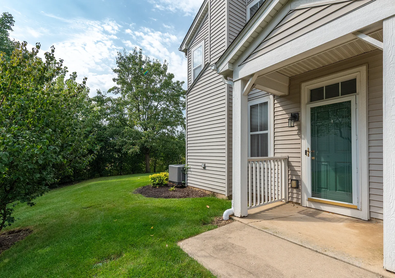 3 bed, 2.5 bath, $2,900 — Photo 3