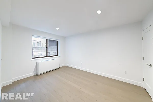Rented by REAL New York | media 17