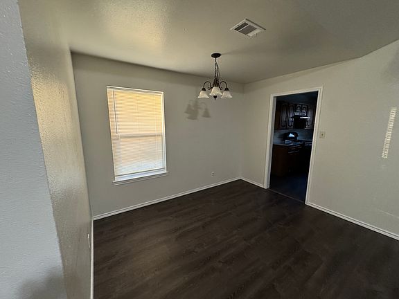 5th image of 210 Etta Ave