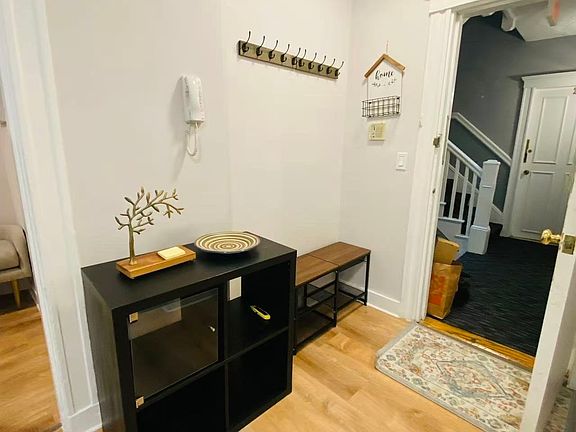2nd image of 24 Ransom Rd APT 1