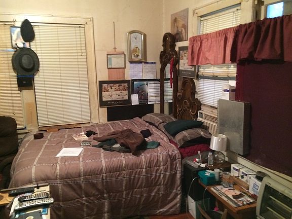 3rd image of 1415 NE 17th St