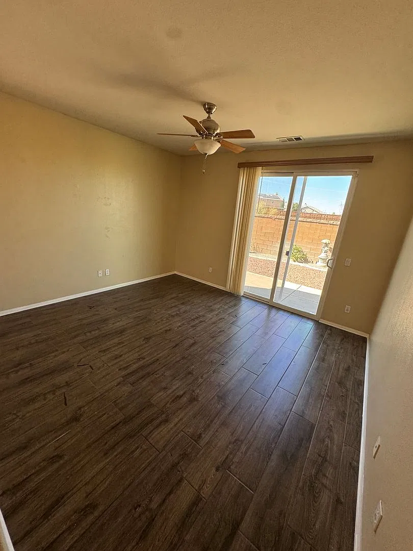 Cypress Pointe Home, 3 Bedrooms 2 Bathrooms, — Photo 2