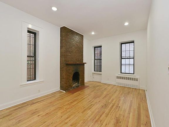 3rd image of 255 W 22nd St APT 1C