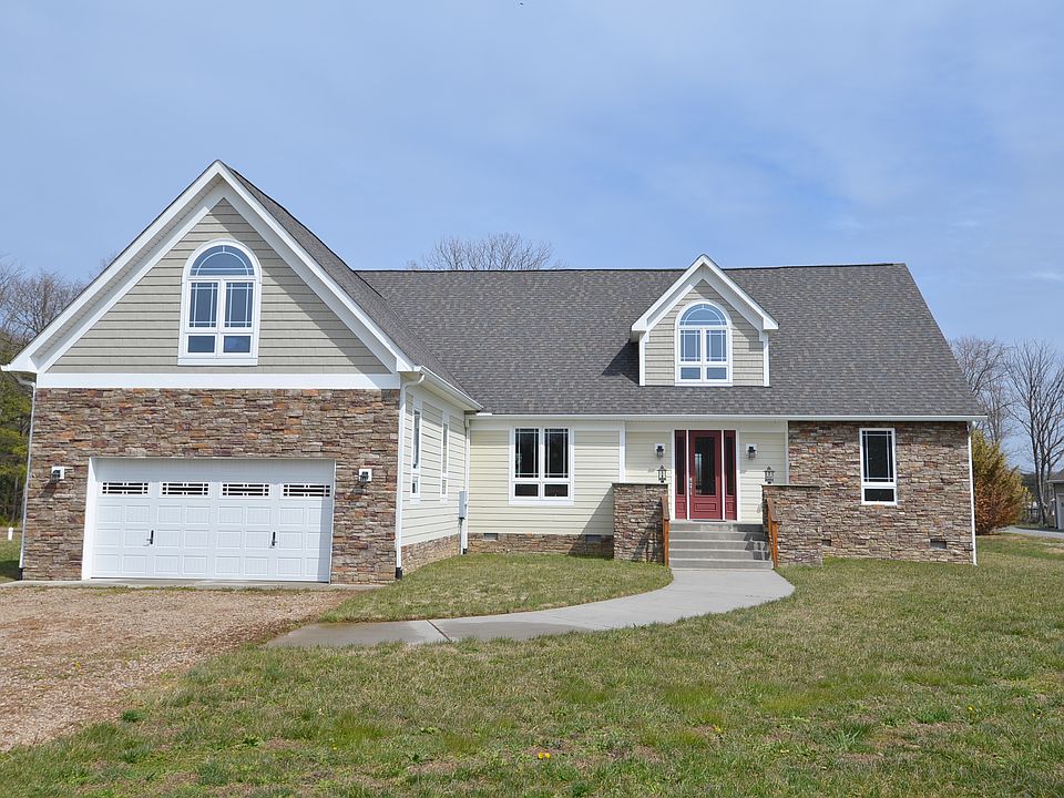1st image of 6 Eagles Nest Ln