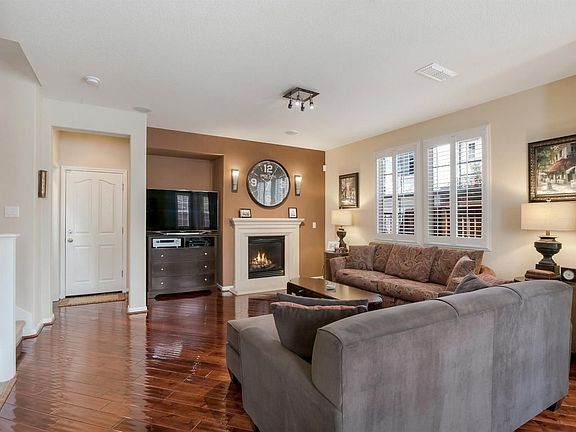 3rd image of 331 Candela Cir