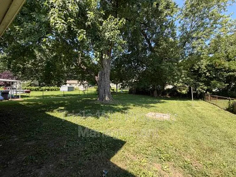 1695 Crowder Dr — Photo 27