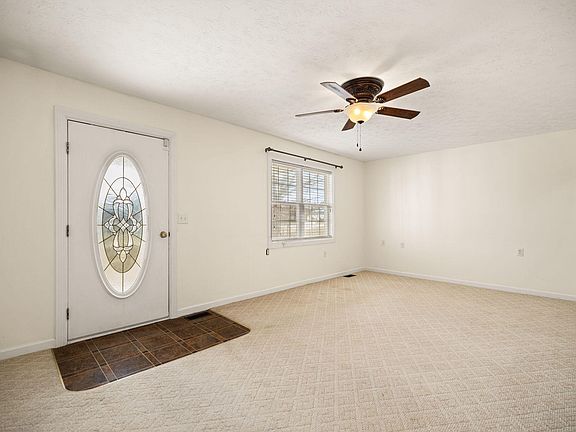 2nd image of 355 Bray Rd