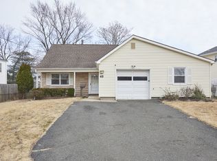 65 Cresci Blvd, Hazlet, NJ 07730