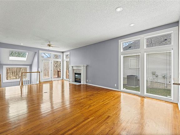 4th image of 13464 W 126th Ter