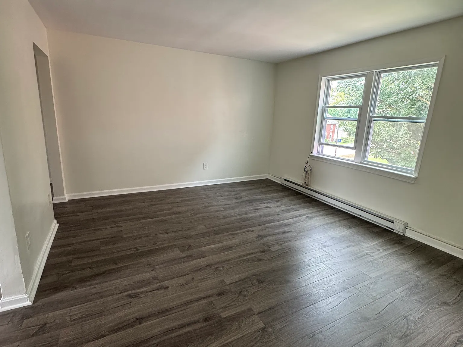 2 bed, $1,300 — Photo 3