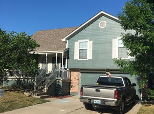 517 SW Montana Ridge Dr, Grain Valley, MO 64029