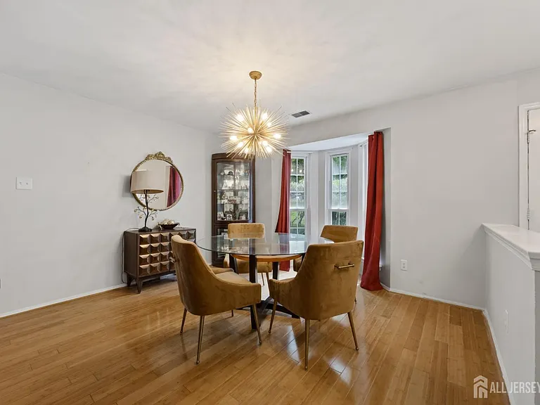 301 Pheasant Run — Photo 17