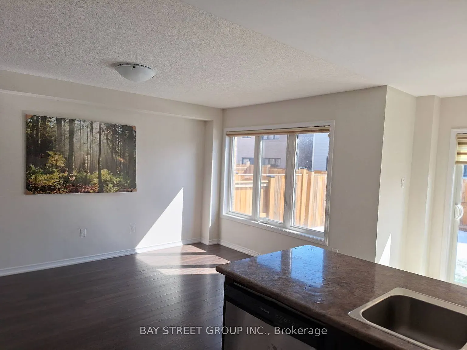 3 bed, $2,500 — Photo 4