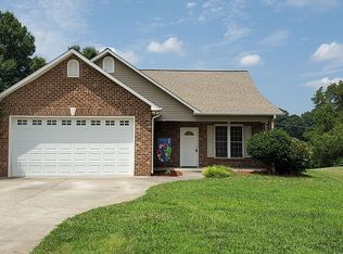 203 Smokehouse Ln, Albemarle, NC 28001