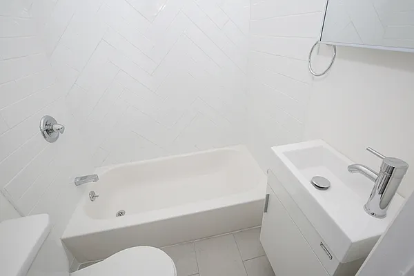 Rented by Exit Realty First Choice | media 17