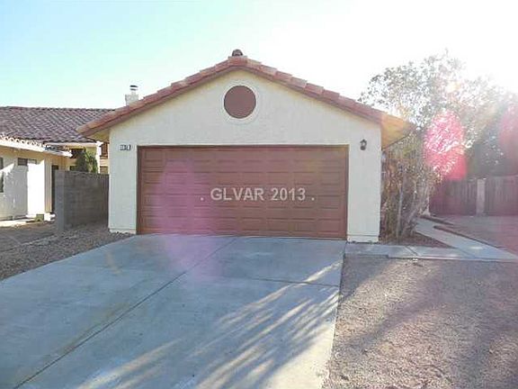2nd image of 1133 Placerville St