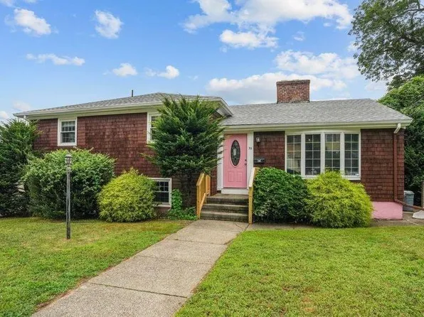 55 Longwood Ave, Providence, RI 02908