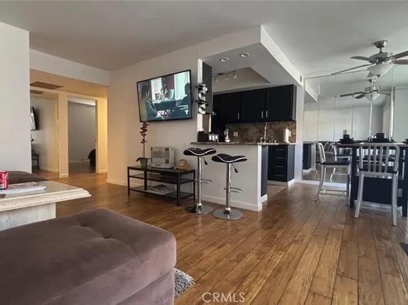 400 N Sunrise Way APT 261, Palm Springs, CA 92262