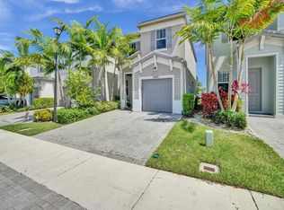4820 NW 48th Ter, Tamarac, FL 33319