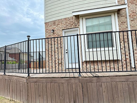2nd image of 5042 Empire Way