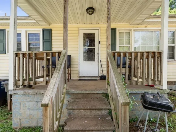 3410 Lambeth St, Winston Salem, NC 27107