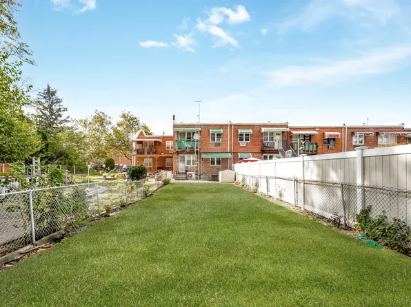 62-45 69th Place image 24 of 27