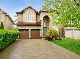 248 Cloverleaf Dr, Ancaster, ON L9K1T2