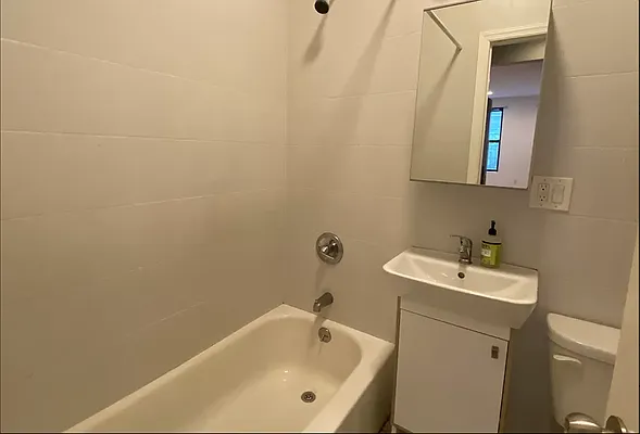 Rented by REAL New York | media 4