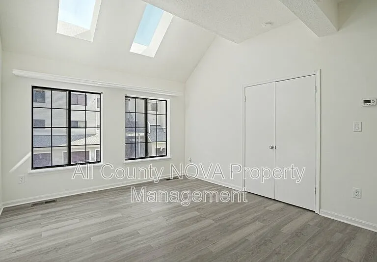 1611 Carriage House Ter #1611 — Photo 7