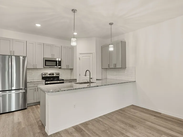 1070 Nomad Rd #1070 — Photo 3