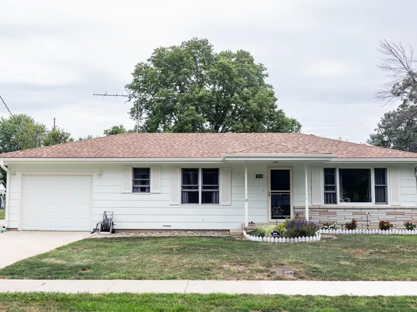 306 W Marquardt St, Avoca, IA 51521