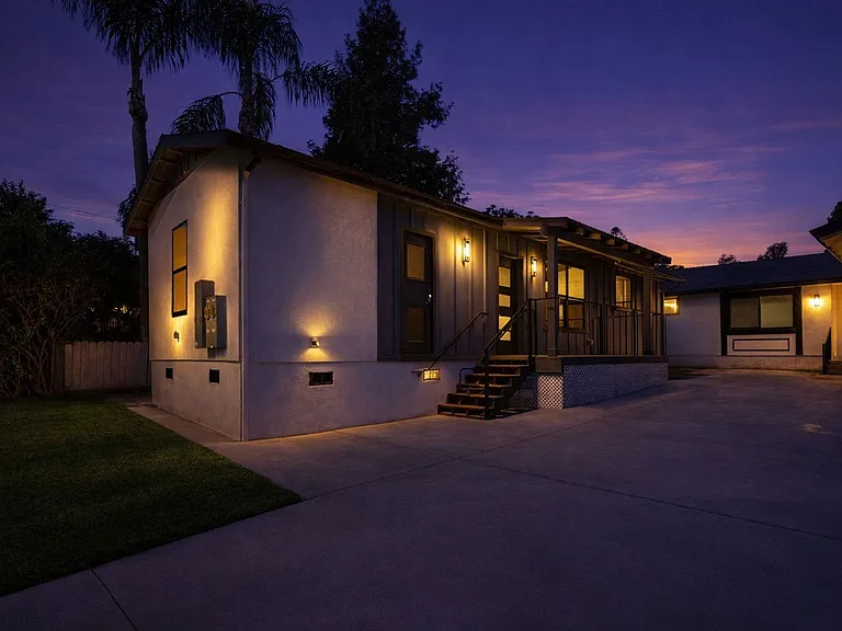 1447 Olive Ave #2 — Photo 37