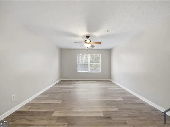 5102 Fairington Ridge Cir, Lithonia, GA 30038