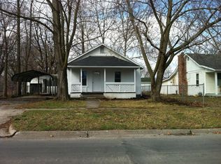 1053 S Ellsworth Ave, Marshall, MO 65340