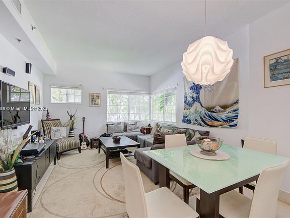 2nd image of 1300 Pennsylvania Ave APT 201