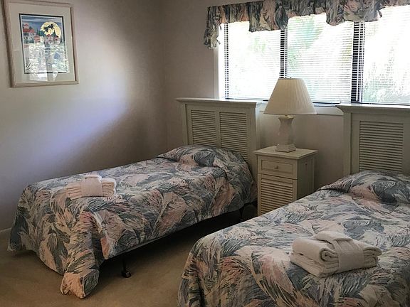 Twin Bedroom