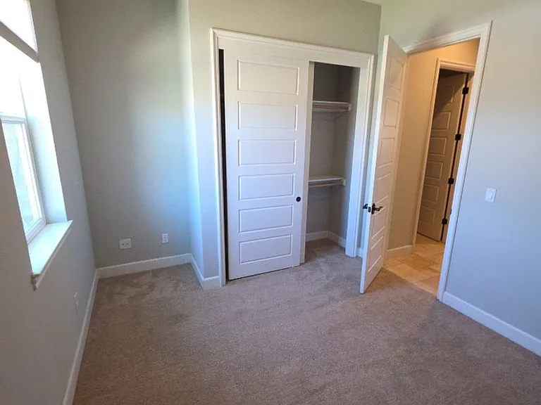 245 Katie Ct — Photo 21