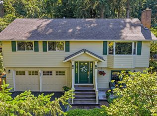 18782 Upper Midhill Dr, West Linn, OR 97068