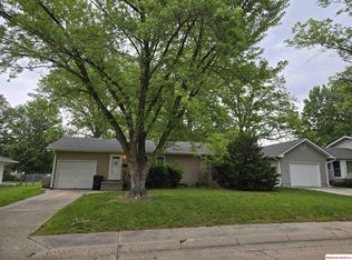 1622 N 12th St, Beatrice, NE 68310