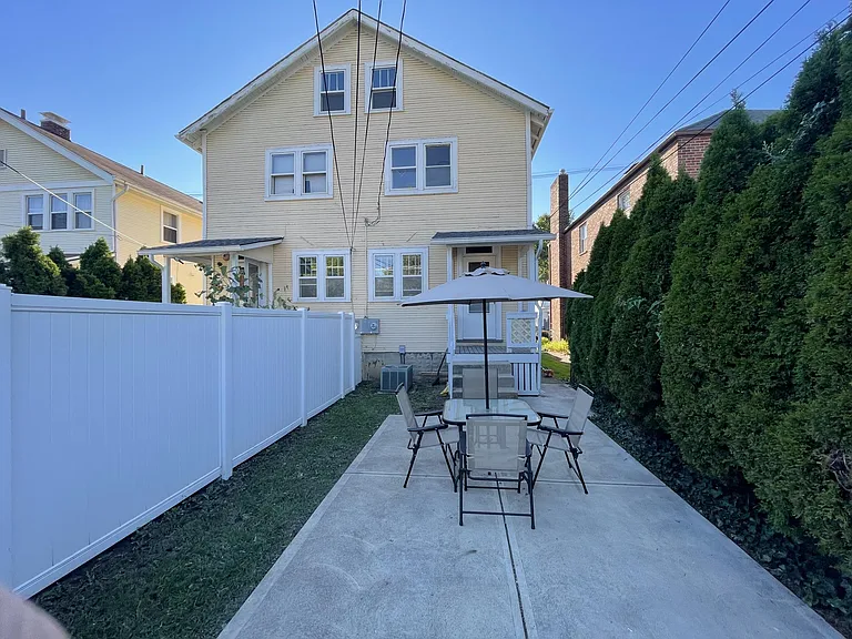 2956 Indianola Ave — Photo 17