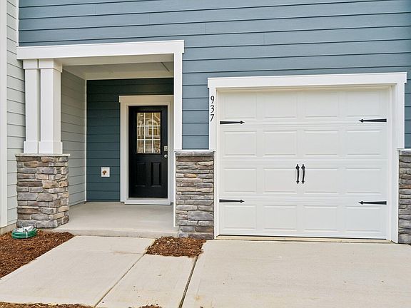 2nd image of 937 Kensley Grove Ln