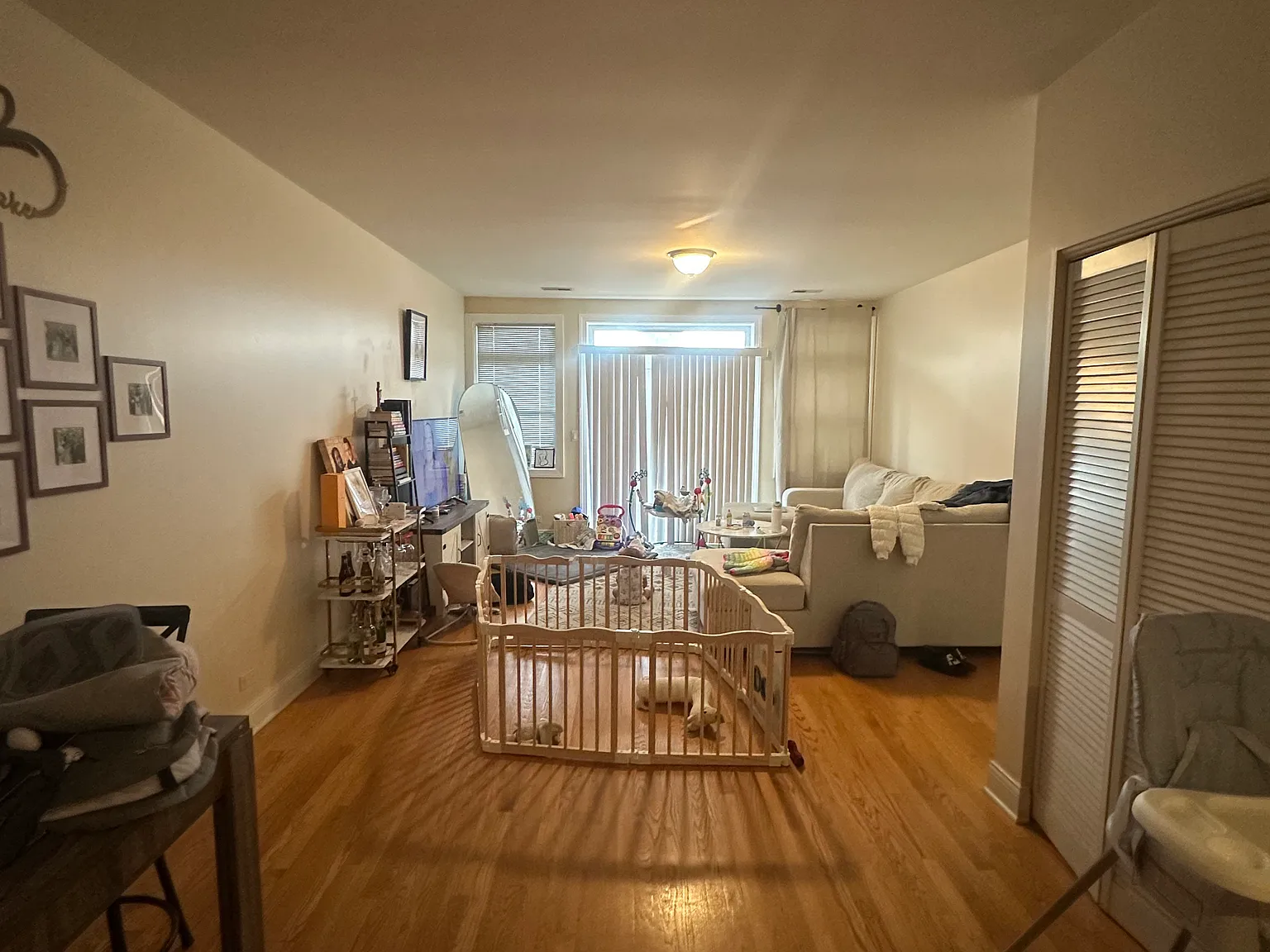 2 bed, 2000 sqft, $2,490 — Photo 4