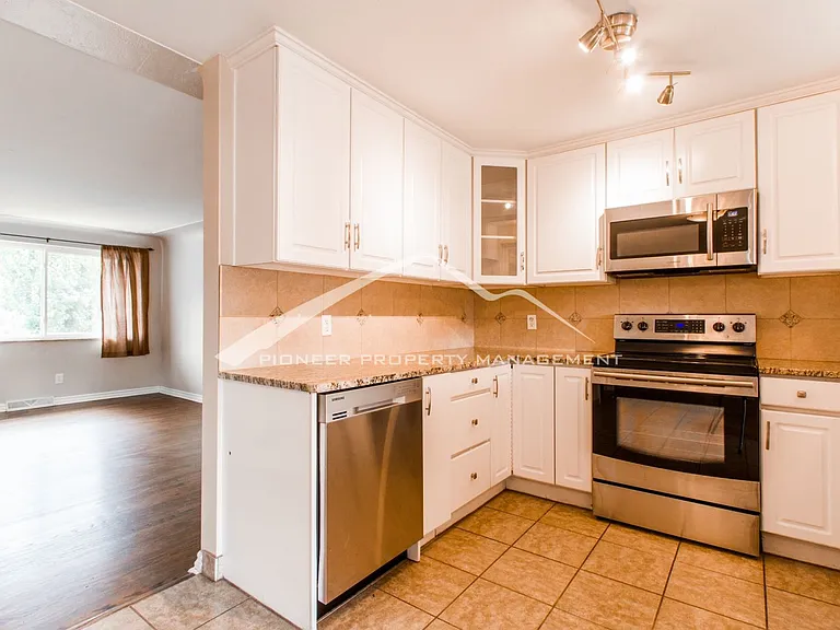 3625 Wolff St — Photo 9