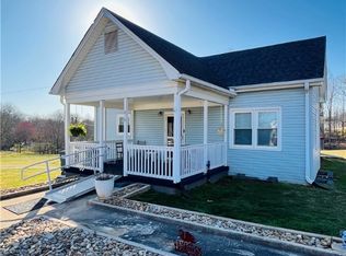 810 John St, Pickens, SC 29671